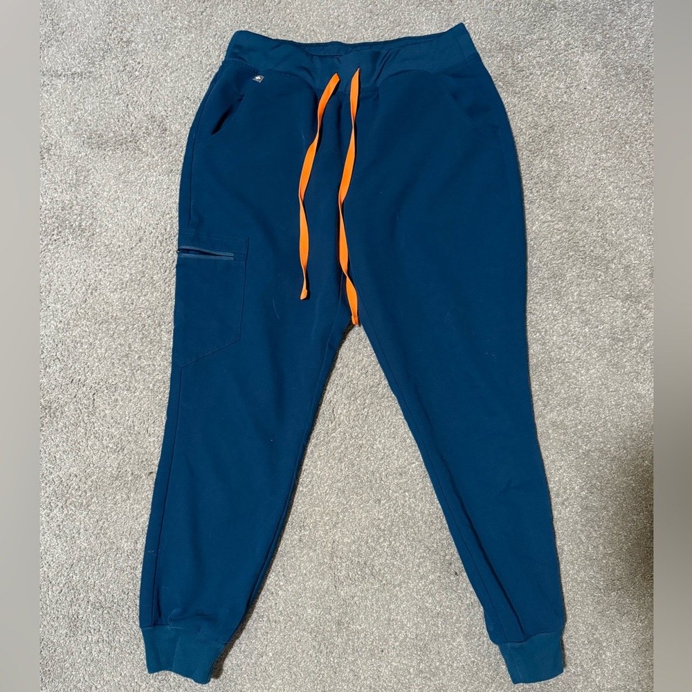 FIGS Zamora in Caribbean Blue